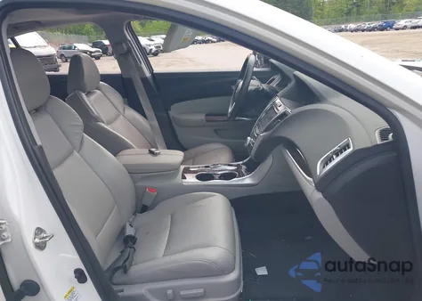 2015 Acura Tlx V6 Tech z USA, uszkodzony, nr VIN 19UUB2F5XFA009352